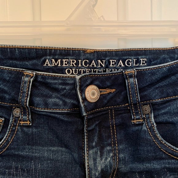 AE Midi Shorts - Picture 2 of 7